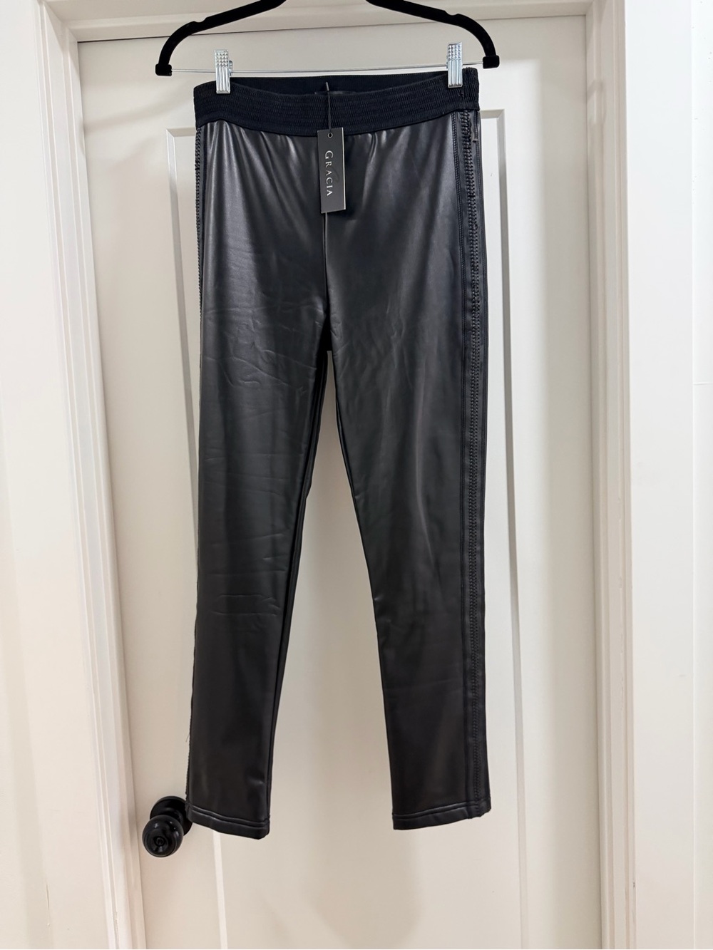 Gracia Black Faux Leather Skinny Leggings
